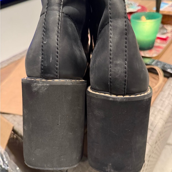 Chic Black Lace-Up Platform Boots - Picture 5 of 11